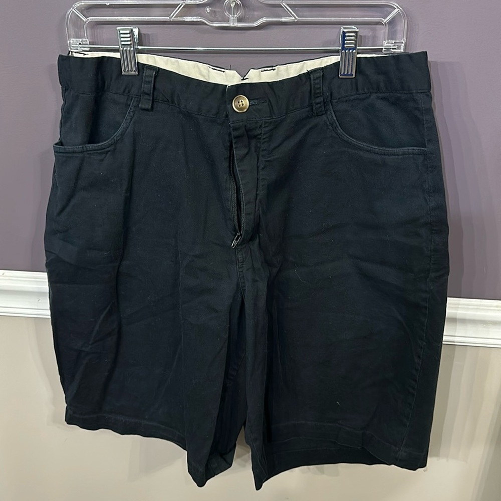 Unknown Brand Golf Short from short Par 4. Size 34